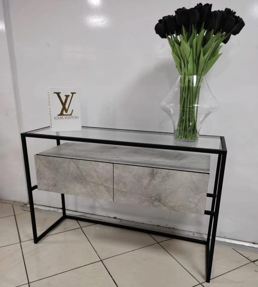קונסולה פורמיקה גידים
