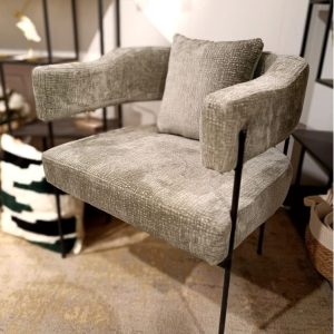 כורסת דגם "שנהב"