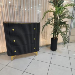 קומודה דגם "שלב" בחיתוך CNC