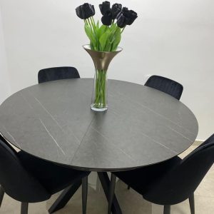 פינת אוכל עגולה נפתחת